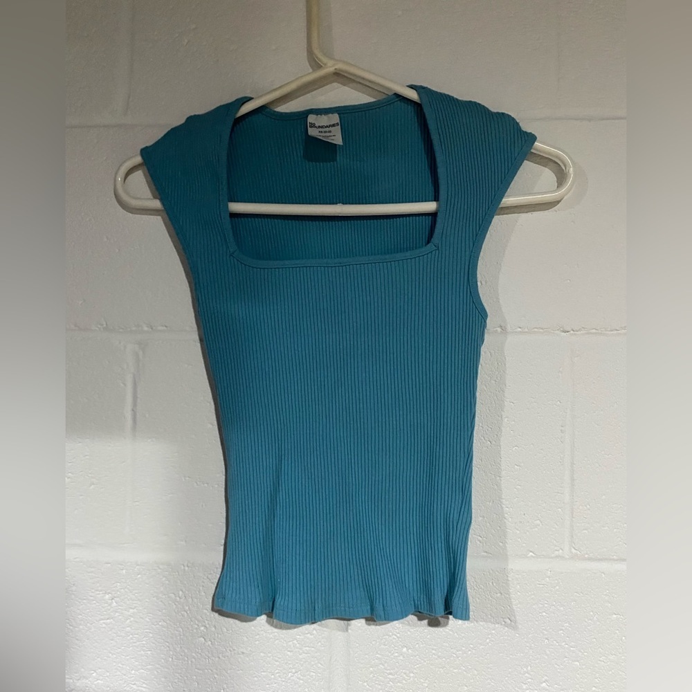 Xsmall no boundaries tank top